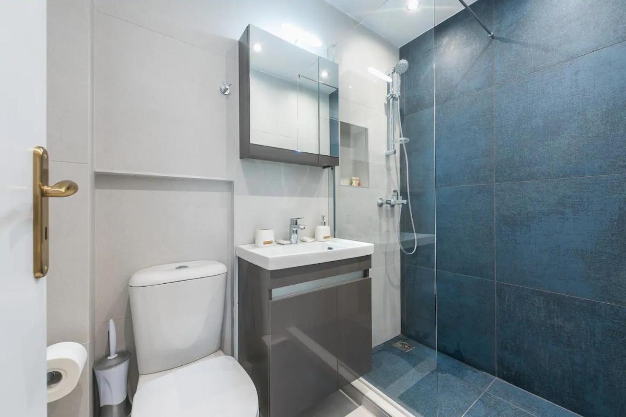 Glyfada Glass-Walled Designed Apt Αθήνα Εξωτερικό φωτογραφία